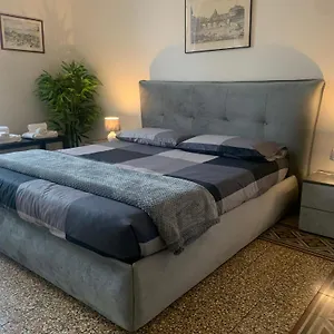 https://maison-cavalleggeri.it-romehotels.com